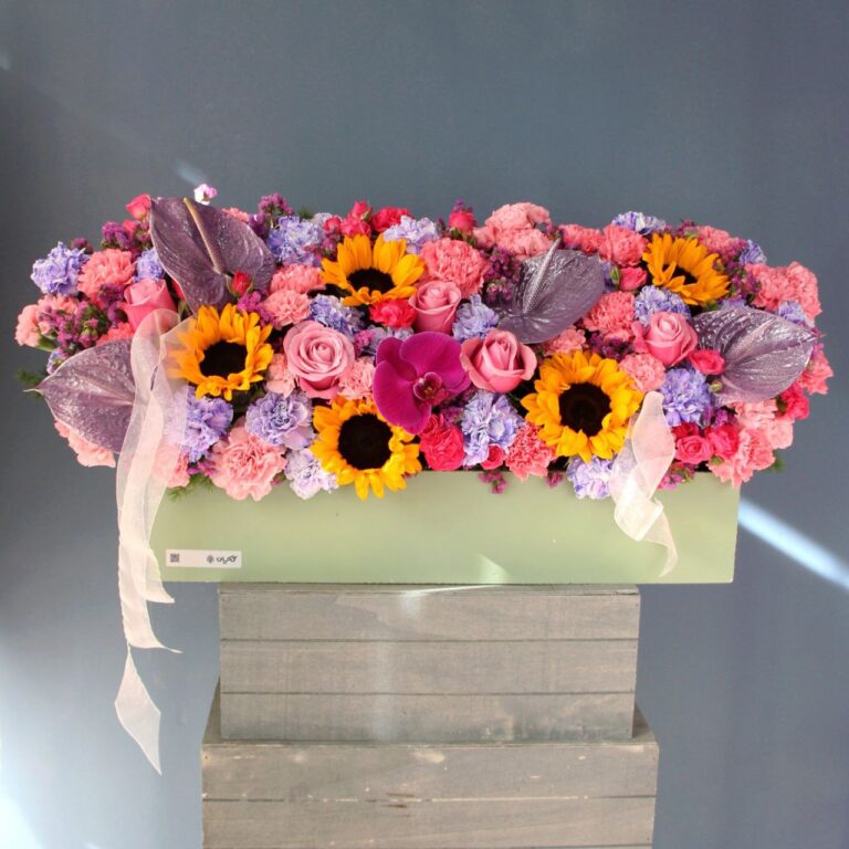 باکس گل رنگی رنگی با آفتابگردان