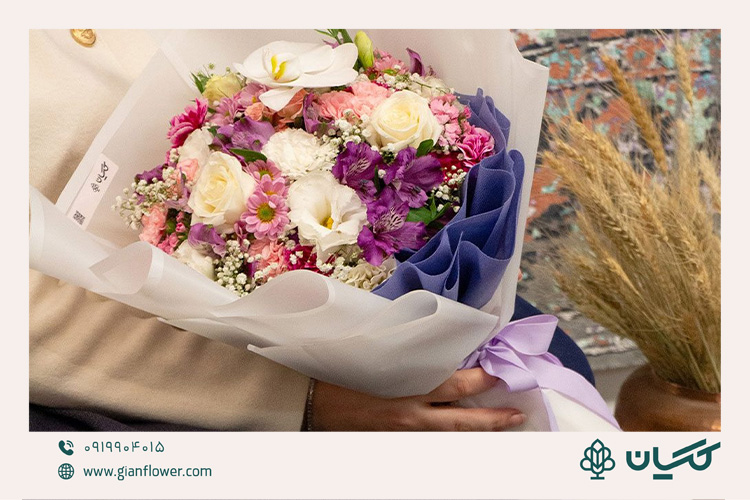 ارکیده ازجمله جذاب ترین دسته گل برای دفاع پایان نامه