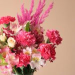 گلدان صورتی برای هدیه روز مادر - گلفروشی گیان