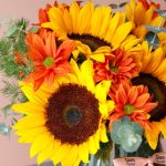 دیزاین گل آفتابگردان و داوودی نارنجی - گلفروشی گیان