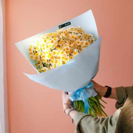 دسته گل نرگس ۲۰۰ شاخه - گلفروشی گیان