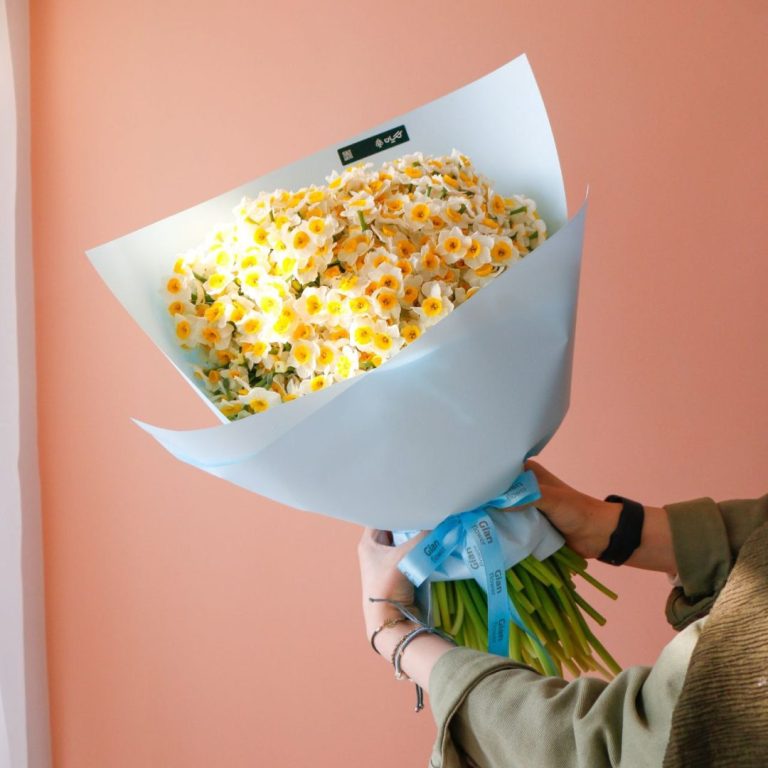 دسته گل نرگس ۲۰۰ شاخه - گلفروشی گیان