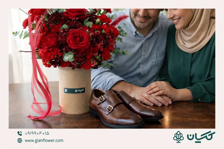 کفش چرم، در عکس هدیه‌ روز مرد برای مردان خوش‌پوش