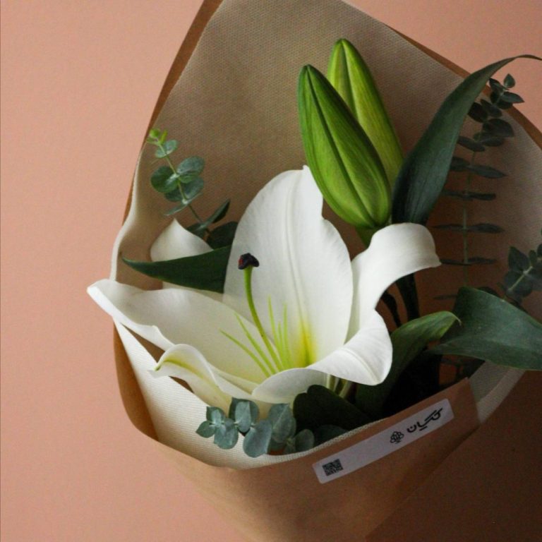 دسته گل مینیمال لیلیوم اورینتال سفید