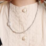 گردنبند طلا به همراه باکس گل هدیه روز دختر