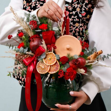 عکس گل زیبا شب یلدا گلدان سفالی