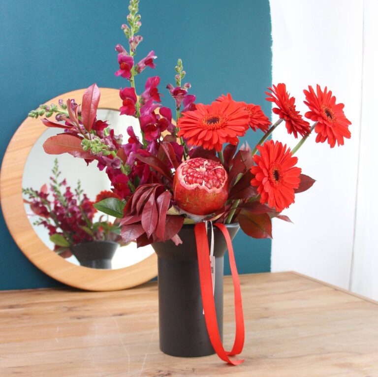 گلدان پاییزی قرمز