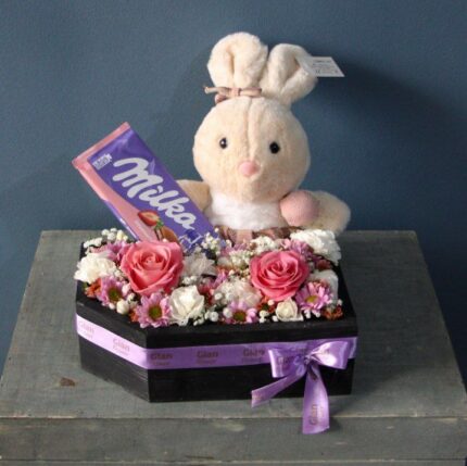 باکس قلبی با عروسک خرگوش یرای تبریک ولنتاین