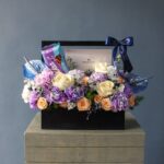 باکس گل آبی به همراه گیفت کارت