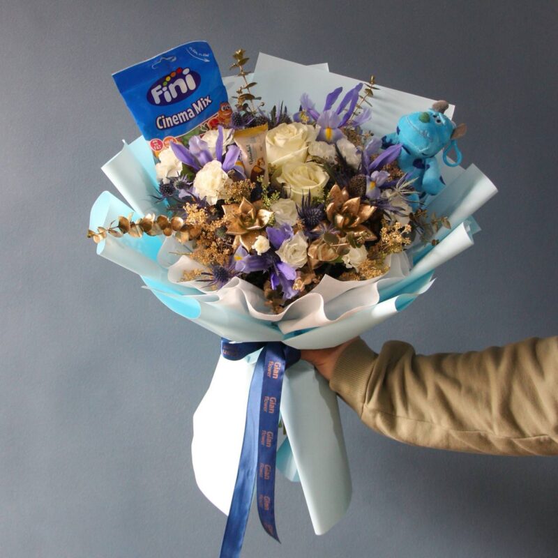 دسته گل سالیوان با شکلات هدیه ولنتاین