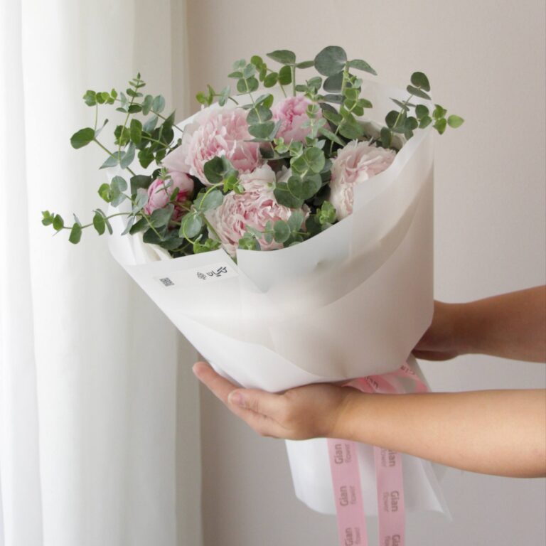 دسته گل پیونی مینیمال