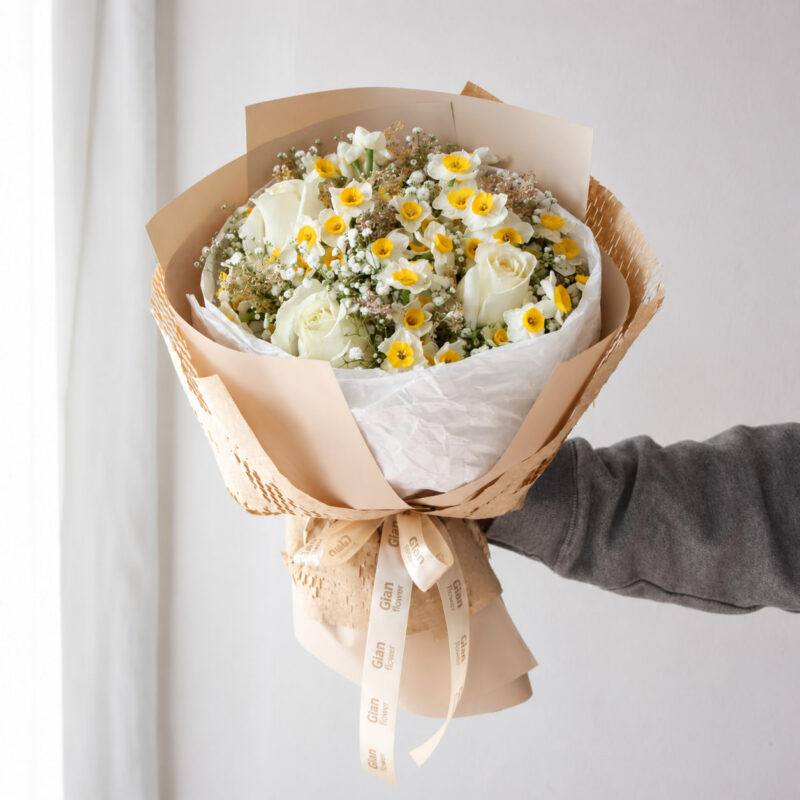 دسته گل نرگس و رز هلندی سفید - گلفروشی گیان